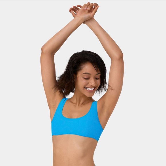 HALARA - NWT Solid U Neck Bikini Top (Size XL) - Picture 3 of 11